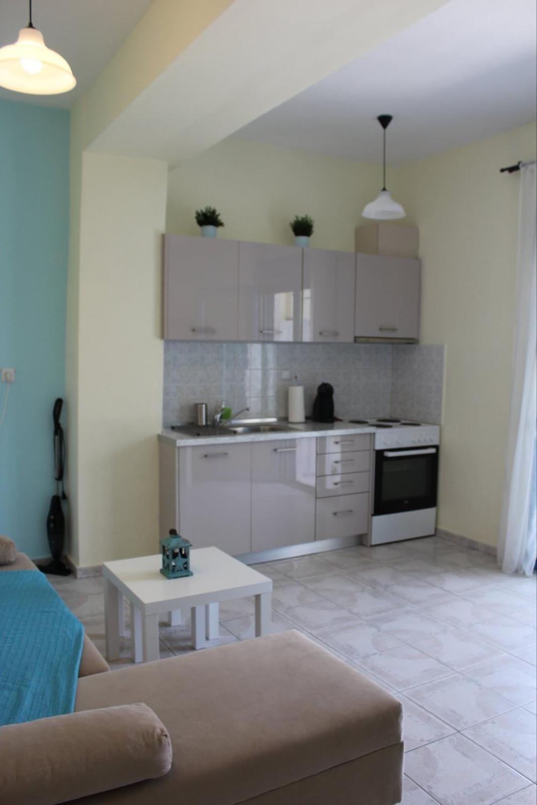 Analev Apartment Néa Péramos Екстериор снимка